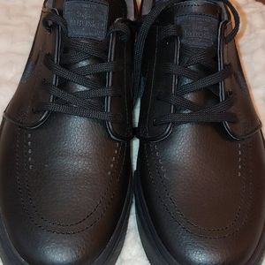 *NEVER WORN* NEW Nike All Black Men’s Janoski